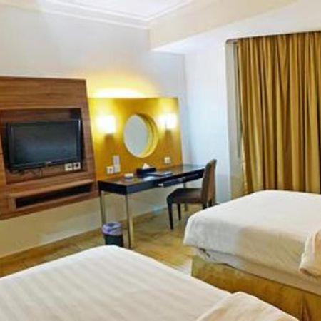 Grand Basko Hotel Padang  Eksteriør billede