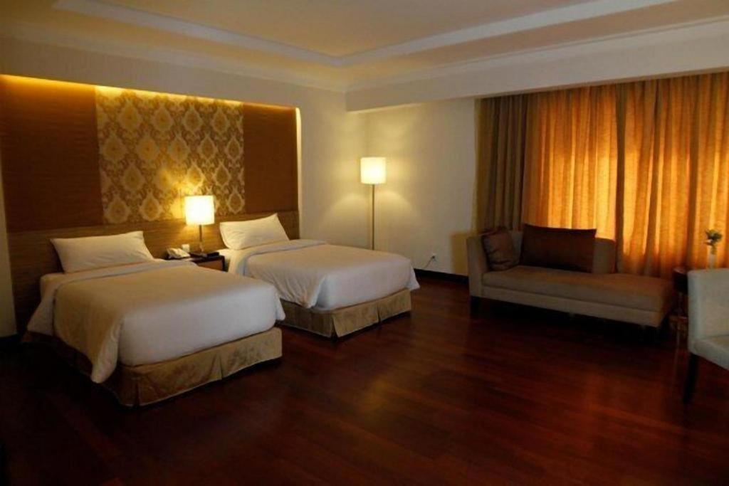 Grand Basko Hotel Padang  Eksteriør billede